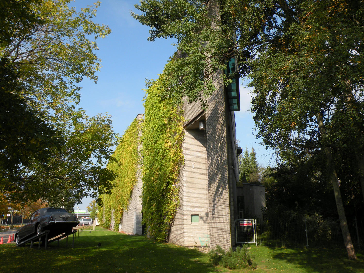 Zdjęcie architektury budynku Siedziba firmy Rodan